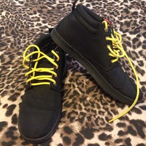 Canvas Dr. Martens