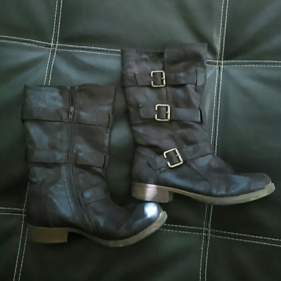 brown crown vintage boots
