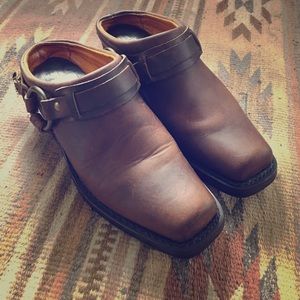 Fryer Belted Harness Mule