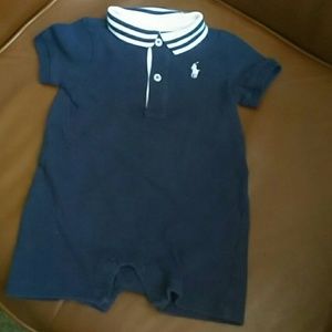 Baby Polo snaps between legs size 9mths