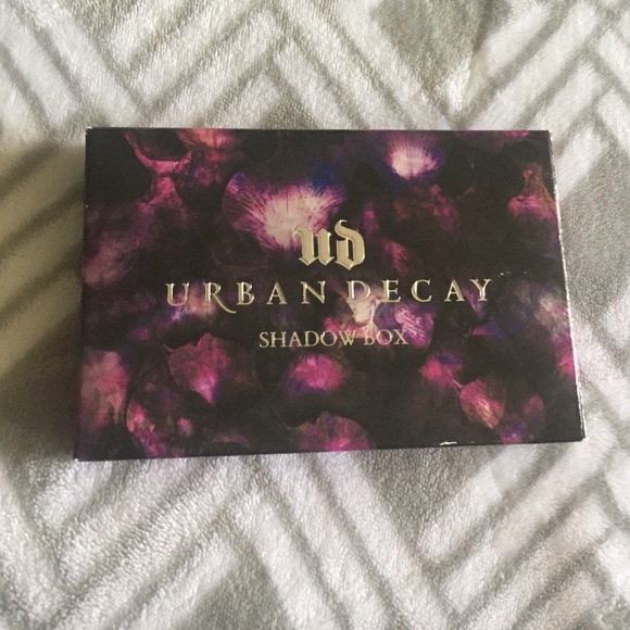 Urban Decay shadow box