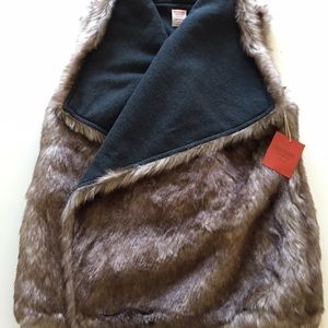 Mossimo fur vest