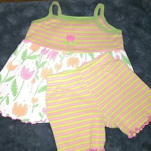 Super cute little girl shorts set.