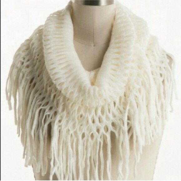 2x HOST PICK ⭐️️ 2 Taupe Available $8 - Picture 3 of 4