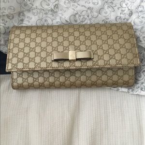 Gucci wallet/clutch