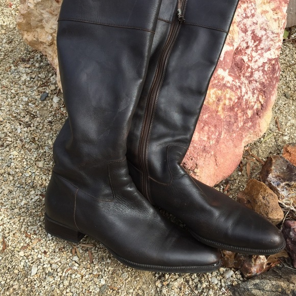Brown Leather Flat Nicole Boots