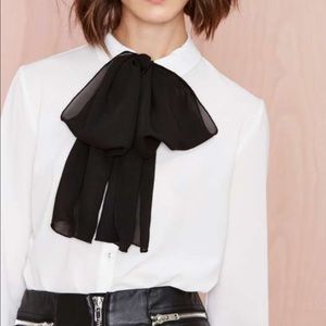 Nasty Gal Oversized Black Pussy Bow
