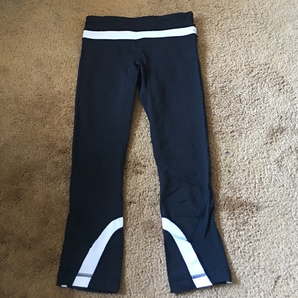 Lululemon Run Inspire Crop (Almost New) Luxtreme