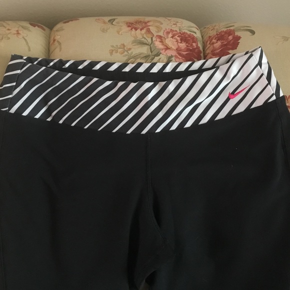 Nike flare crop - Picture 4 of 4