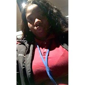 Meet your Posher, Jenaija