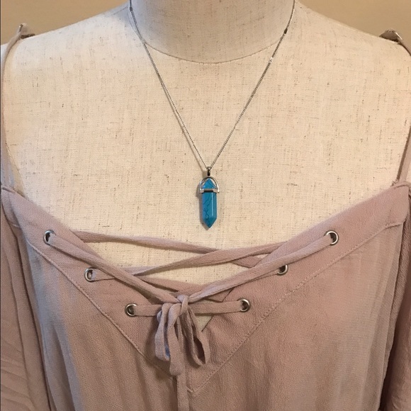 🆕 Turquoise blue crystal pendant necklace! - Picture 2 of 3