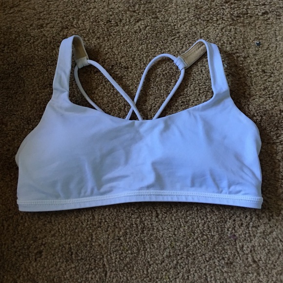 Lululemon Free TO Be Sports Bra