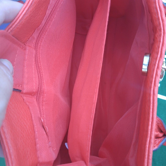 Valentine's New Item 10/2 Mini crossbody SOLD - Picture 2 of 2