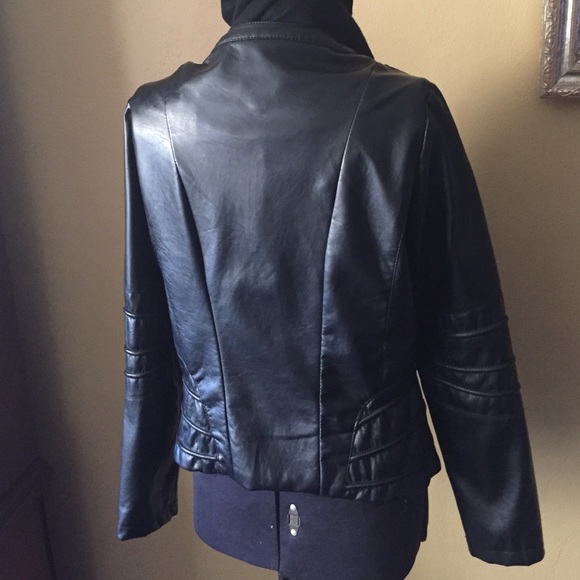 Faux Leather jacket - Picture 2 of 4