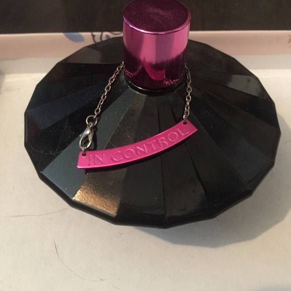 In Control Curious perfume by Britney Spears