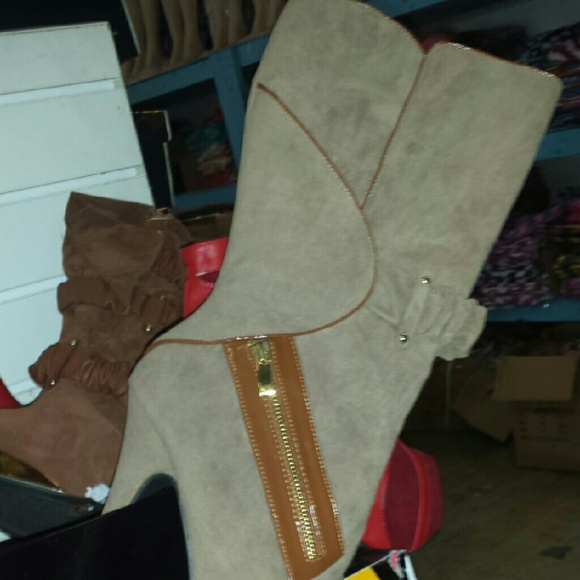 Cream brown boots - Picture 2 of 2