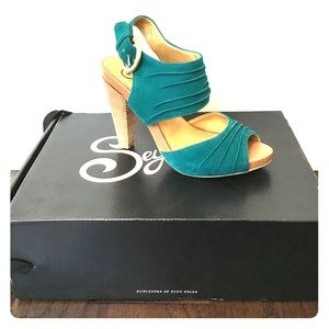 Seychelles Gypsy Heel, Teal Suede, Size 6.5
