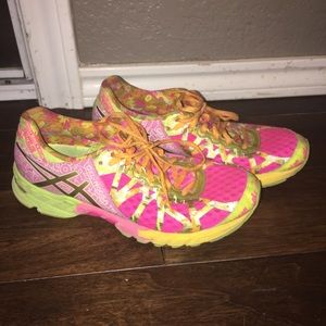 Asics - breast cancer addition