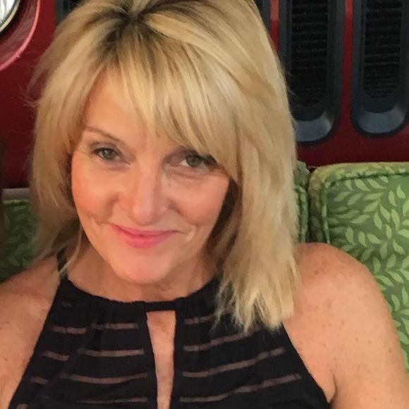 Meet your Posher, Joyce