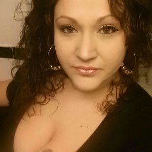 Meet your Posher, Deedra