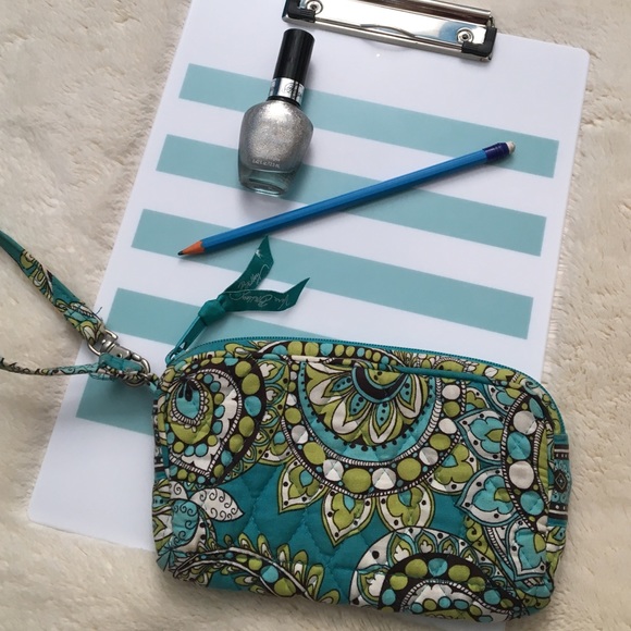 Vera Bradley wristlet!!!!