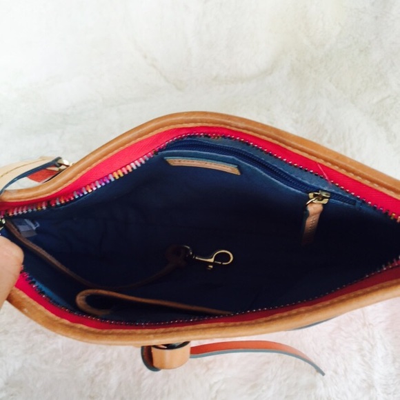 Dooney & Bourke Shoulder Bag - Picture 4 of 6