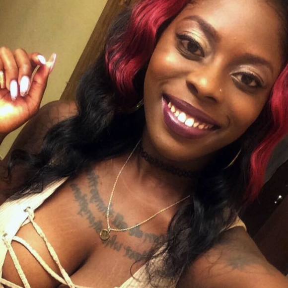 Meet your Posher, Octavia - Picture 1 of 1