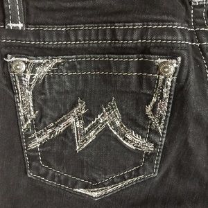 ⭐️Miss Me Skinny Jeans