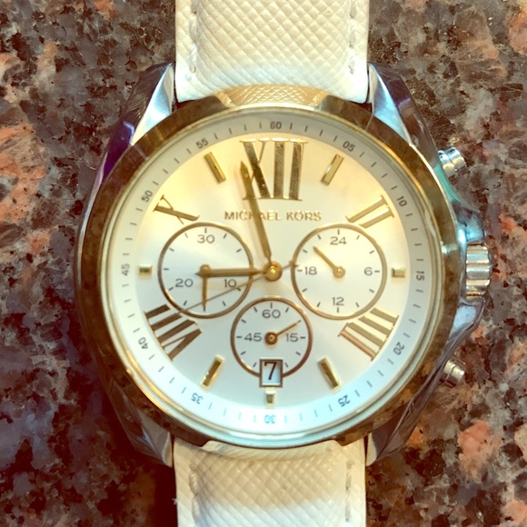 Michael Kors watch, perfect stocking stuffer!