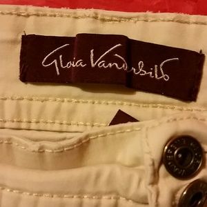Gloria Vanderbilt size 22w Capri