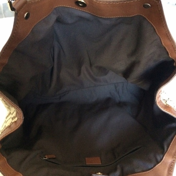 Large Gucci Sukey - Picture 2 of 4