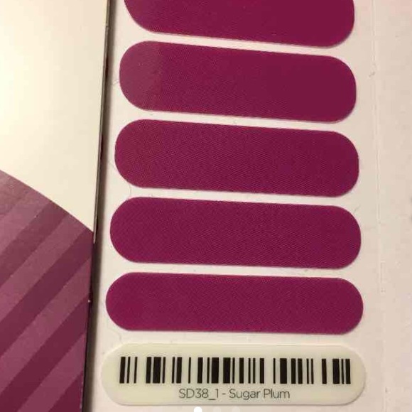 Jamberry retired SUGAR PLUM glossy 1/2