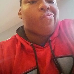 Meet your Posher, Logan