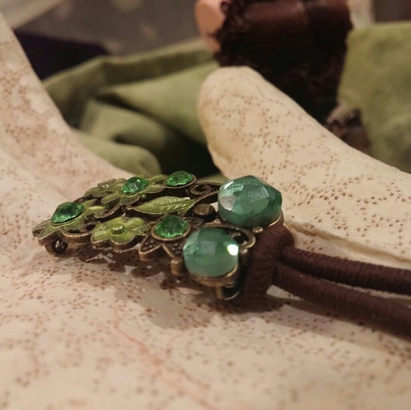 LOCKSMYTH'S. BIG HAIR (BAND WRAP) PONYTAIL HOLDER - Picture 3 of 8