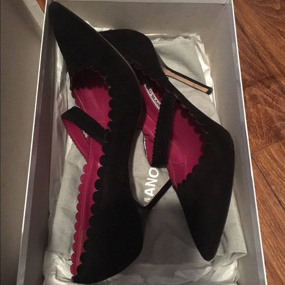 Manolo Blahnik Mary Jane pumps size 38.5 - Picture 1 of 4