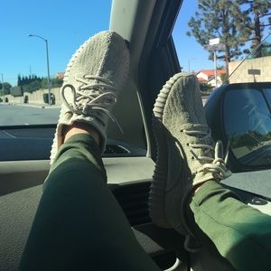 Nude Yeezy Boost 350 (Used)