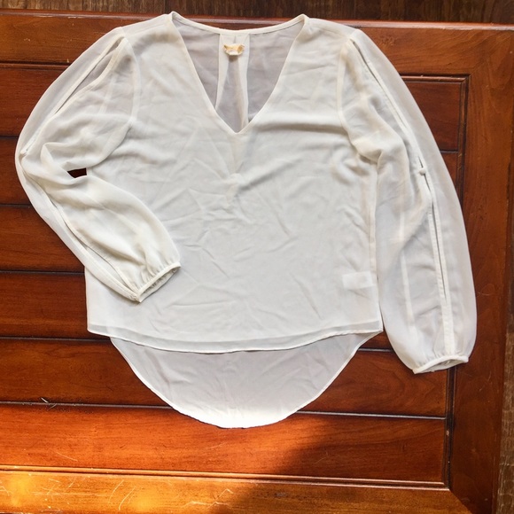 Long sleeved chiffon blouse