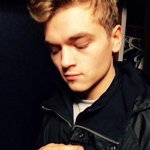 Meet your Posher, Hunter
