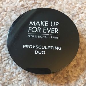 Makeup For Ever Pro Sculpting Duo in Light