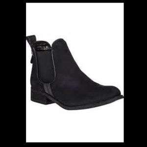 steve madden gilte booties