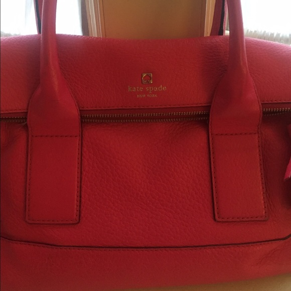 Perfect pop of color Kate Spade bag!