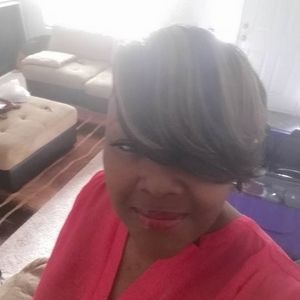 Meet your Posher, Latonja