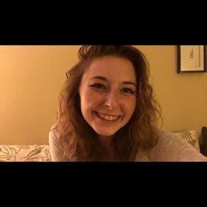 Meet your Posher, Abby