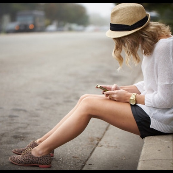 Dolce Vita DV Mini Cheetah Oxfords - Picture 2 of 4