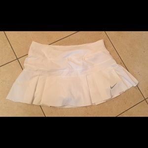 NIKE Dri-Fit White Pleaded Skirt with Undershorts