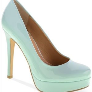 Mint Turquoise Patent Pumps! 👠