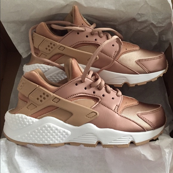 huarache rose gold