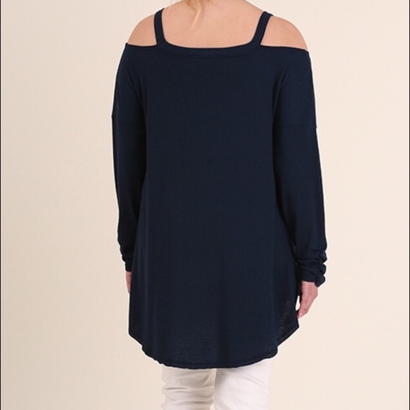 PLUS--ONLY 1 XL LEFT--Open Shoulder Tunic - Picture 3 of 3