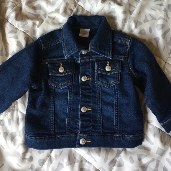Adorable jean jacket - Picture 1 of 3