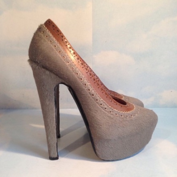 NEW GIVENCHI GREY PONY HEAR PLATFORMS SZ-37.5/7.5